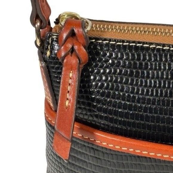 Dooney & Bourke Embossed Lizard Ginger Pouchette Shoulder Crossbody Bag $178 - Picture 16 of 16